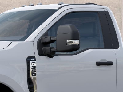 2027 Ford Super Duty F-350 DRW XLT