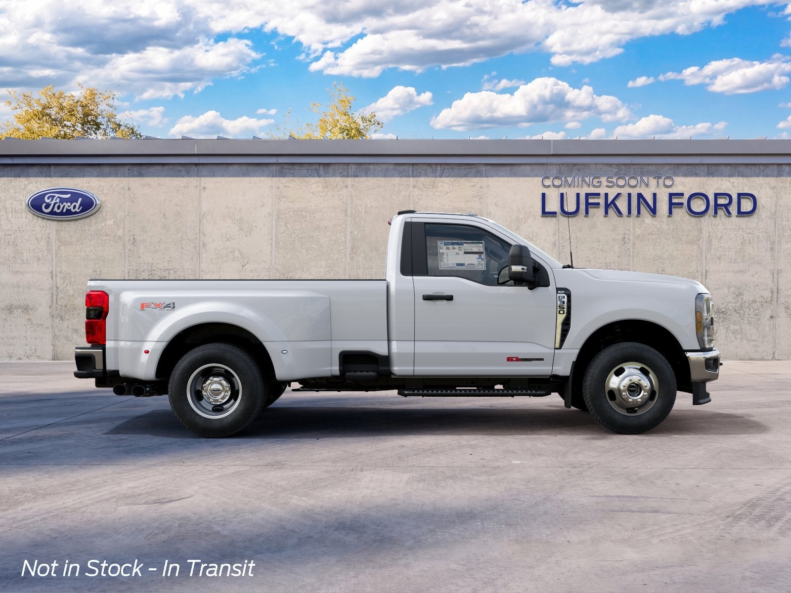 2027 Ford Super Duty F-350 DRW XLT
