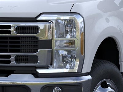 2026 Ford Super Duty F-350 DRW XLT