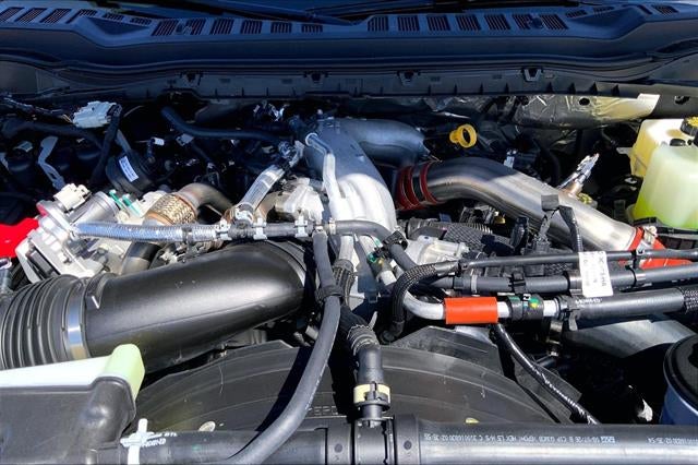 2027 Ford Super Duty F-350 DRW XLT