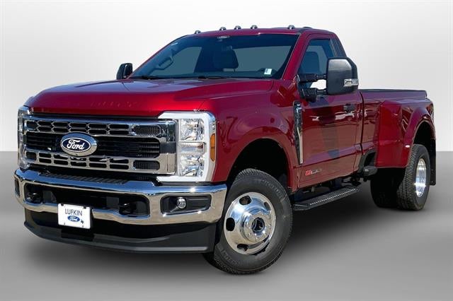 2027 Ford Super Duty F-350 DRW XLT
