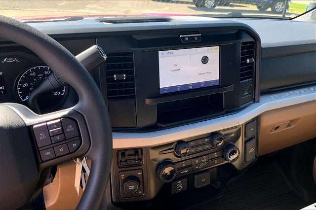 2027 Ford Super Duty F-350 DRW XLT