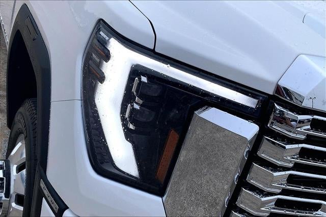 2025 GMC Sierra 3500HD Denali