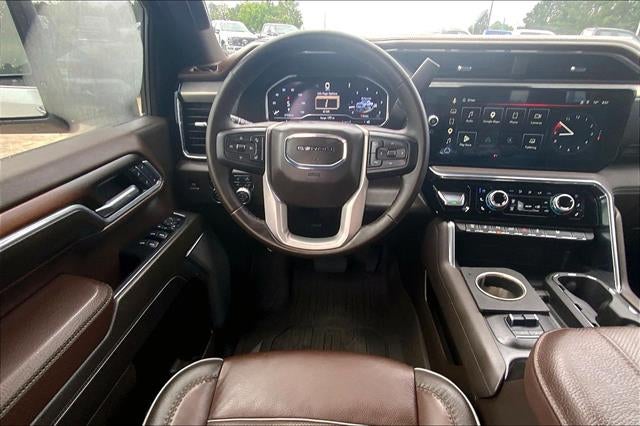 2025 GMC Sierra 3500HD Denali
