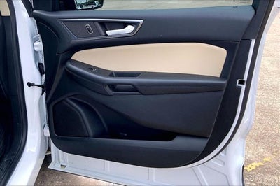 2023 Ford Edge SE