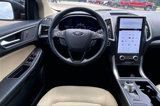 2023 Ford Edge SE