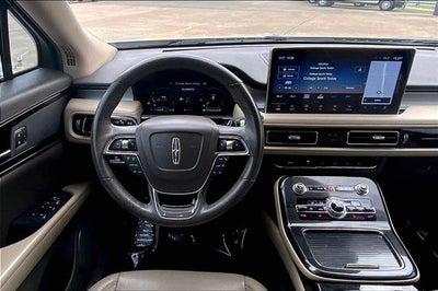 2022 Lincoln Nautilus Standard