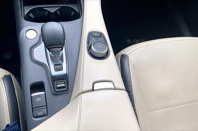 2021 INFINITI QX50 Essential