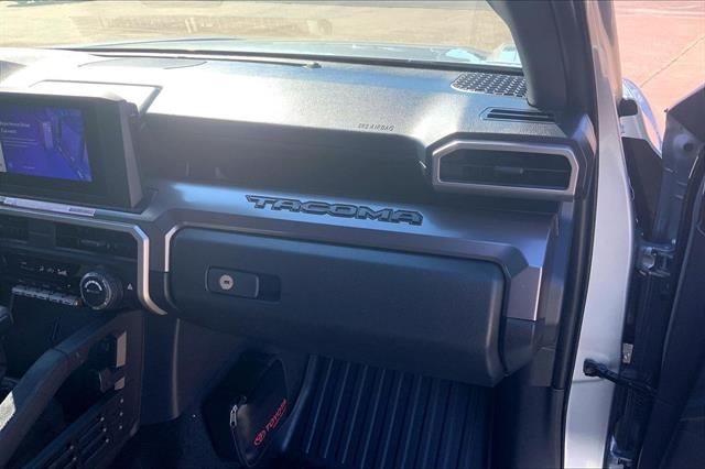 2025 Toyota Tacoma 4WD SR5