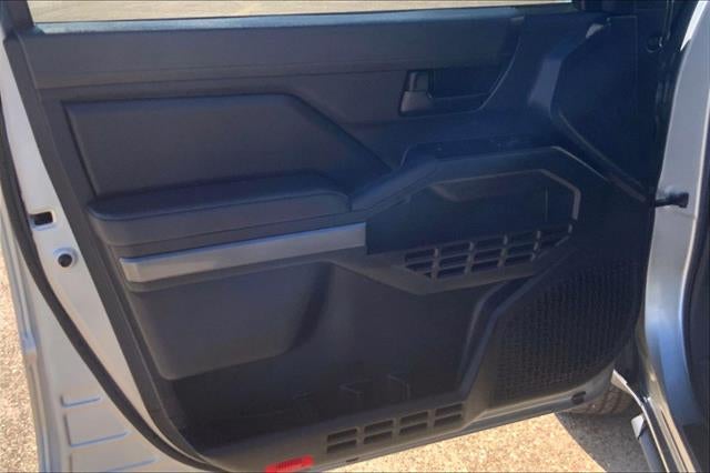 2025 Toyota Tacoma 4WD SR5