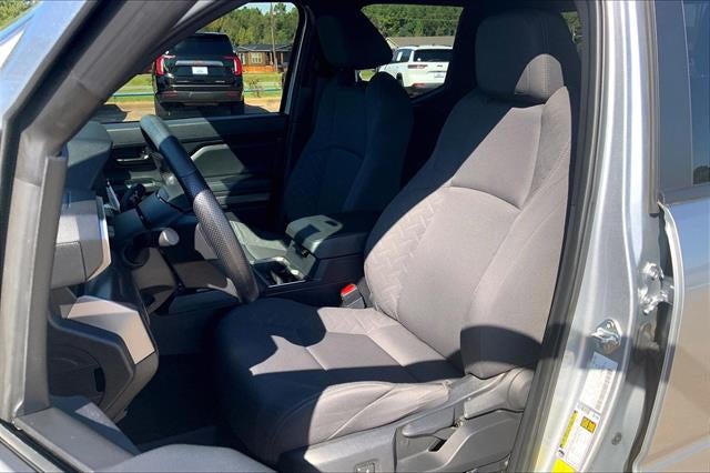 2025 Toyota Tacoma 4WD SR5