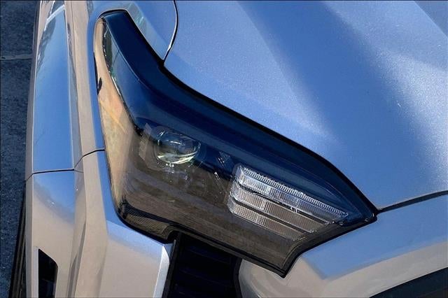 2025 Toyota Tacoma 4WD SR5