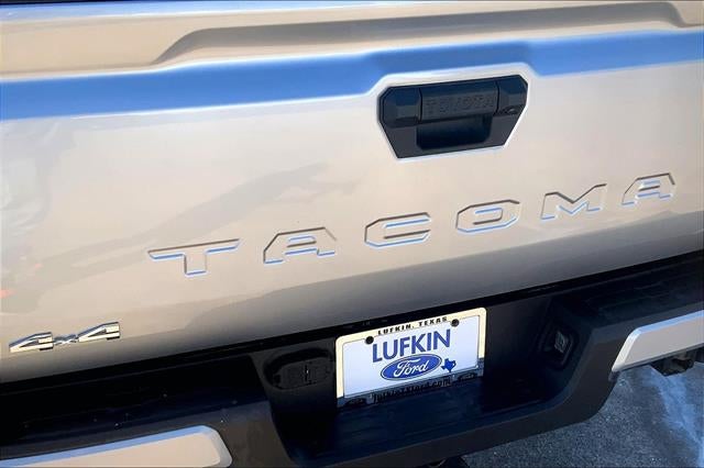 2025 Toyota Tacoma 4WD SR5