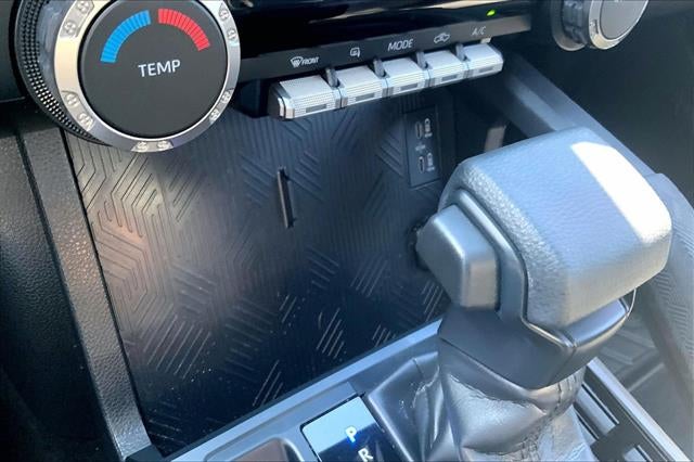 2025 Toyota Tacoma 4WD SR5