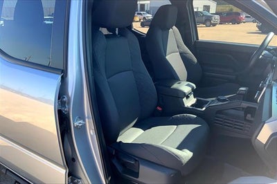 2025 Toyota Tacoma 4WD SR5