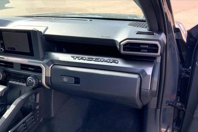 2025 Toyota Tacoma 4WD SR5