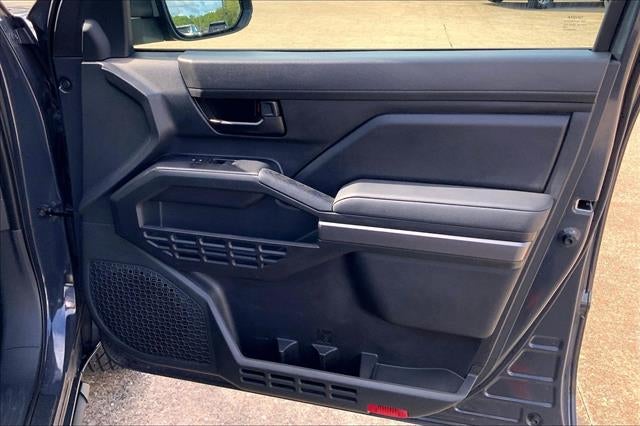 2025 Toyota Tacoma 4WD SR5