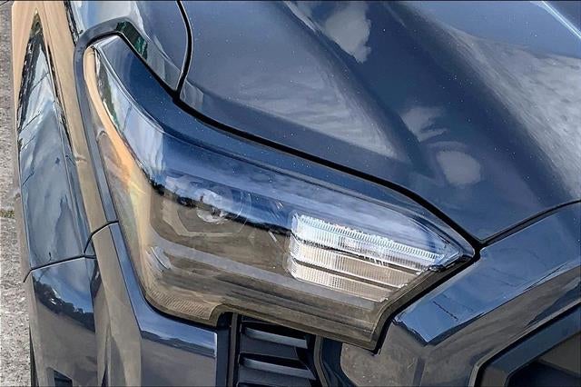 2025 Toyota Tacoma 4WD SR5