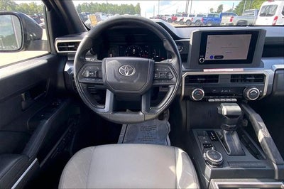 2025 Toyota Tacoma 4WD SR5