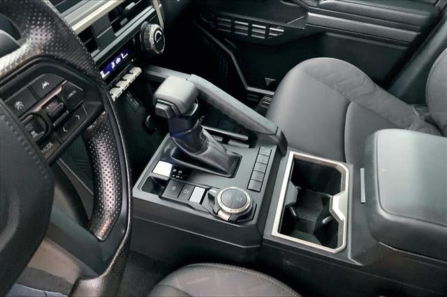 2024 Toyota Tacoma 4WD SR5