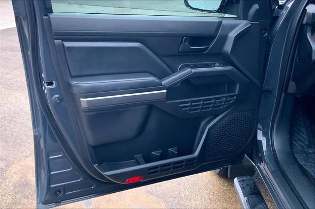 2024 Toyota Tacoma 4WD SR5