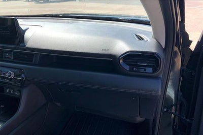 2023 Honda Pilot EX-L w/Rear Captain's Chairs