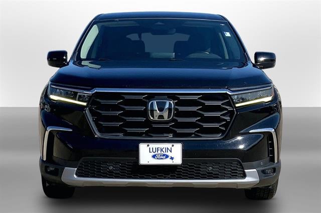 2023 Honda Pilot EX-L w/Rear Captain's Chairs