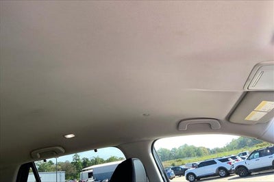 2023 Honda Pilot EX-L w/Rear Captain's Chairs
