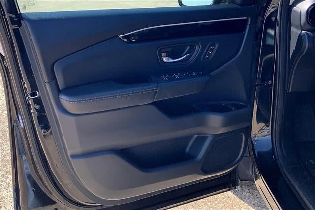 2023 Honda Pilot EX-L w/Rear Captain's Chairs