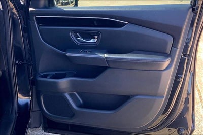 2023 Honda Pilot EX-L w/Rear Captain's Chairs