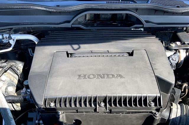 2023 Honda Pilot EX-L w/Rear Captain's Chairs