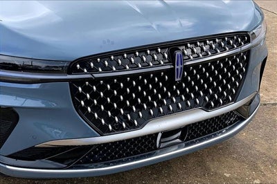 2025 Lincoln Nautilus Reserve