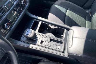 2024 Nissan Pathfinder S