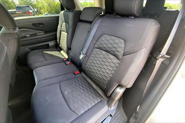 2024 Nissan Pathfinder S