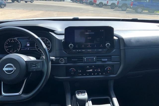 2024 Nissan Pathfinder S