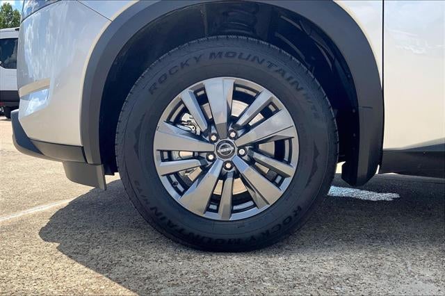 2024 Nissan Pathfinder S