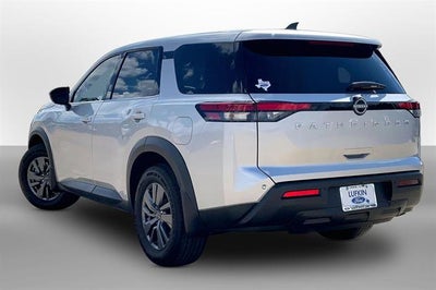 2024 Nissan Pathfinder S