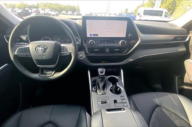 2025 Toyota Highlander XLE Nightshade