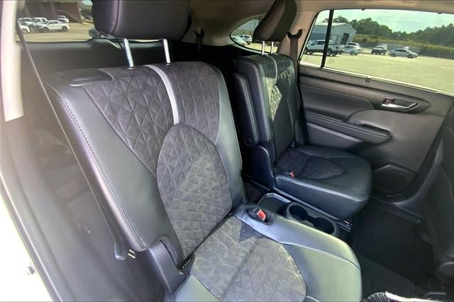 2025 Toyota Highlander XLE Nightshade