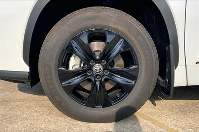 2025 Toyota Highlander XLE Nightshade