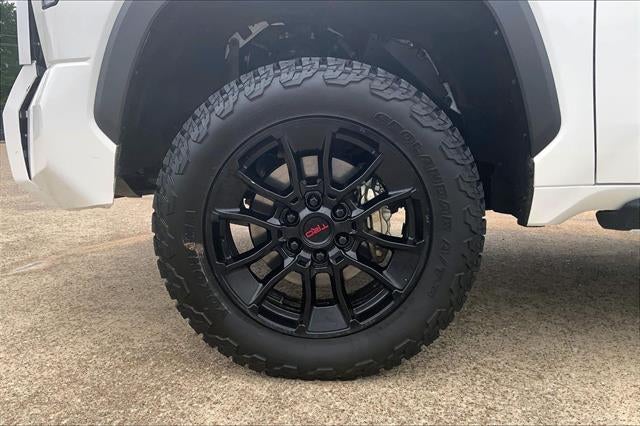 2023 Toyota Tundra 4WD SR5