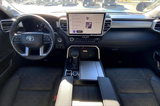 2024 Toyota Sequoia SR5