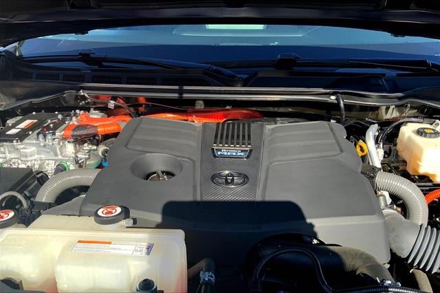 2024 Toyota Sequoia SR5