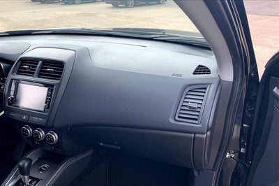 2025 Mitsubishi Outlander Sport S