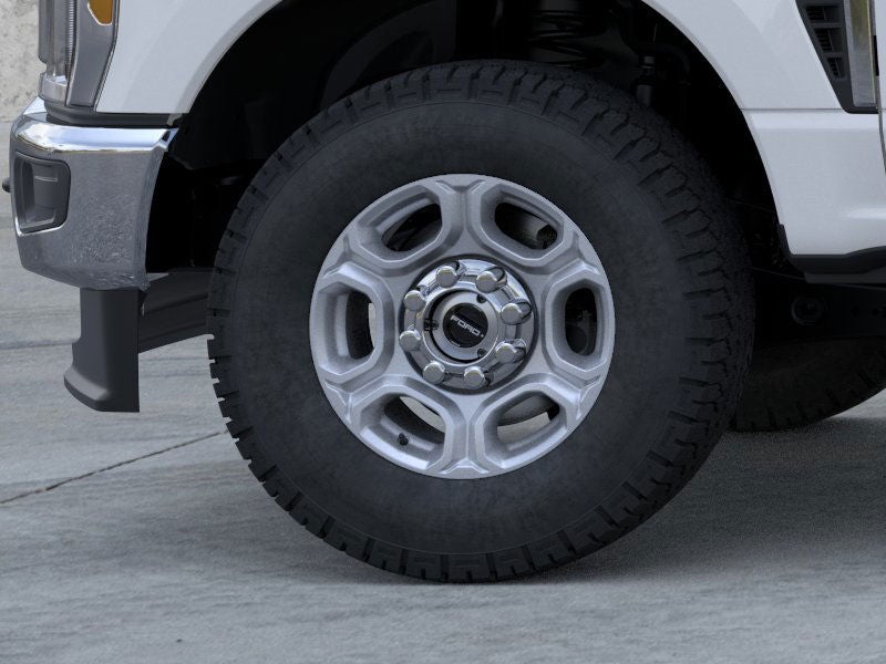 2026 Ford Super Duty F-350® XLT