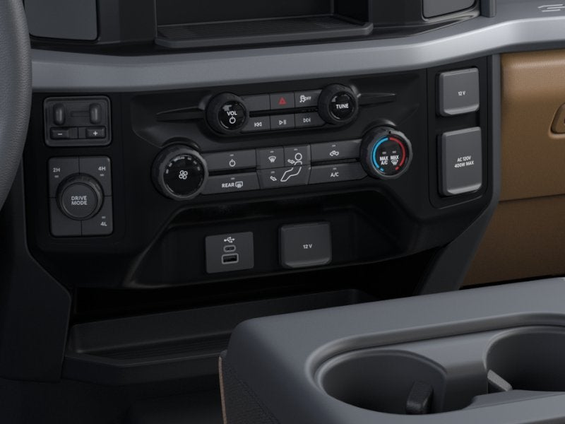 2026 Ford Super Duty F-350® XLT