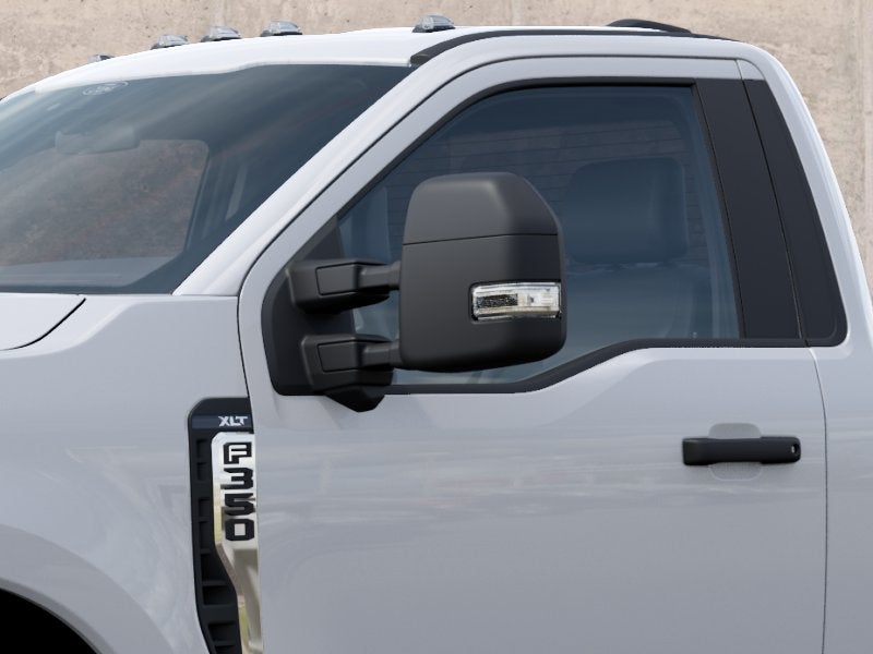 2027 Ford Super Duty F-350® XLT