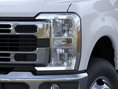 2026 Ford Super Duty F-350® XLT